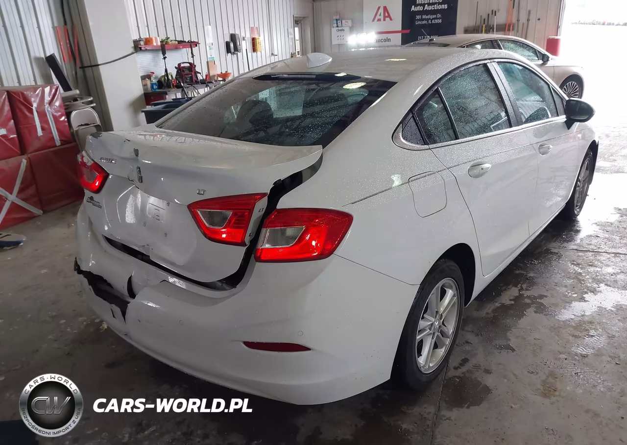 2017 Chevrolet Cruze Lt Auto VIN:1G1BE5SM7H7115892 - 4