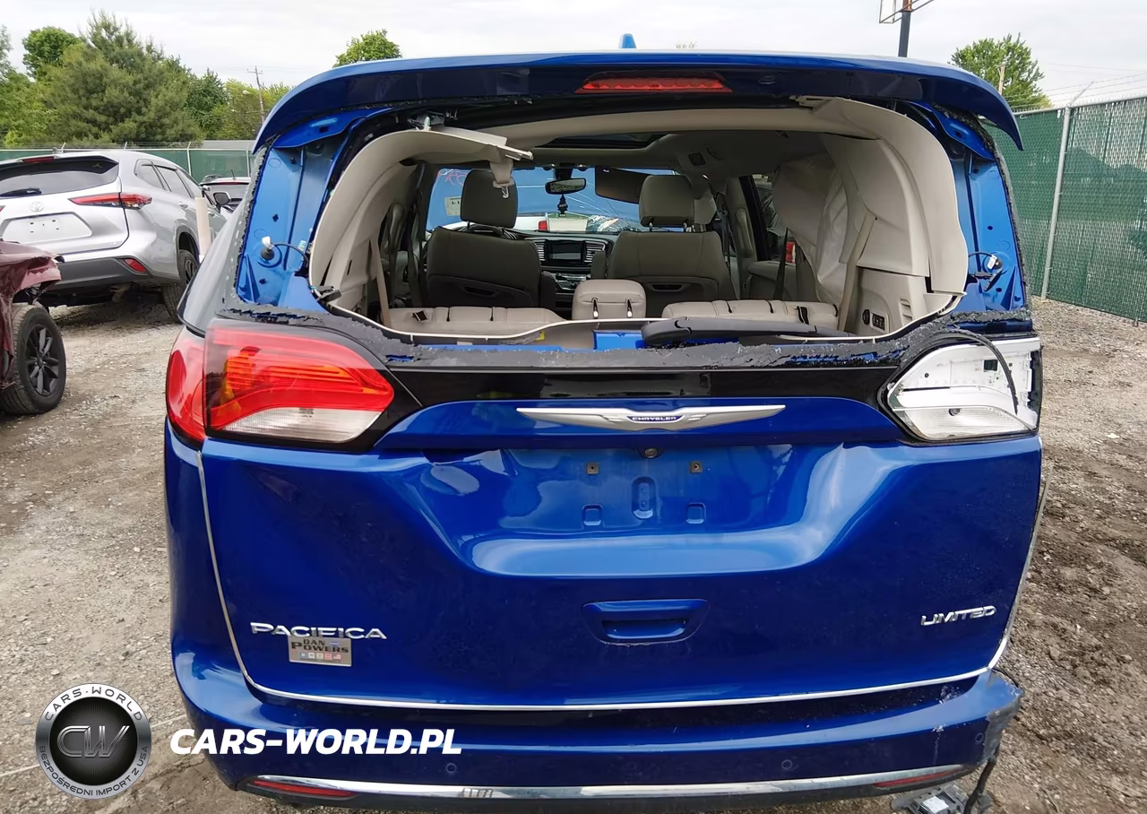 2020 Chrysler Pacifica Limited VIN:2C4RC1GG7LR184175 - 6