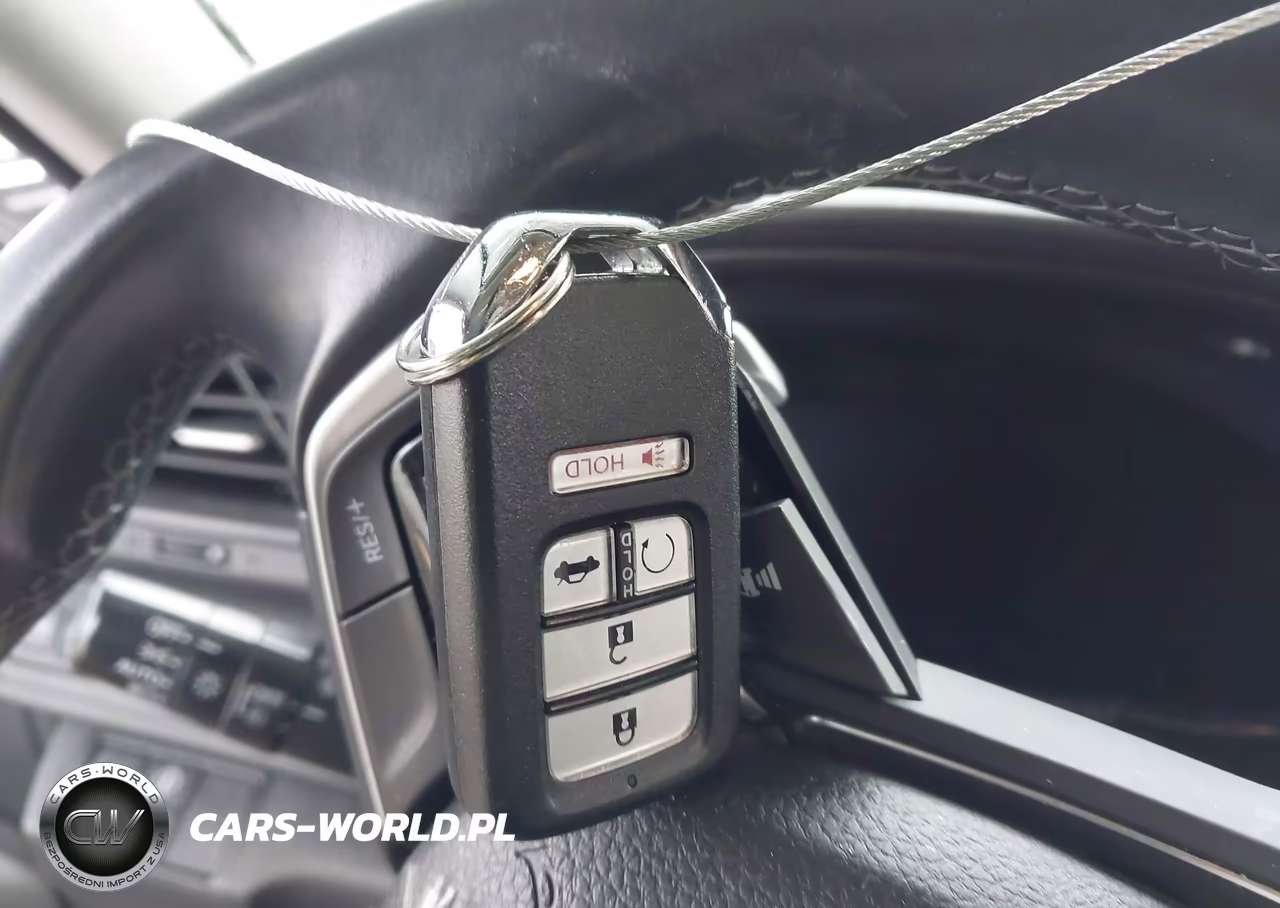 2019 Honda Insight Touring VIN:19XZE4F93KE002647 - 11