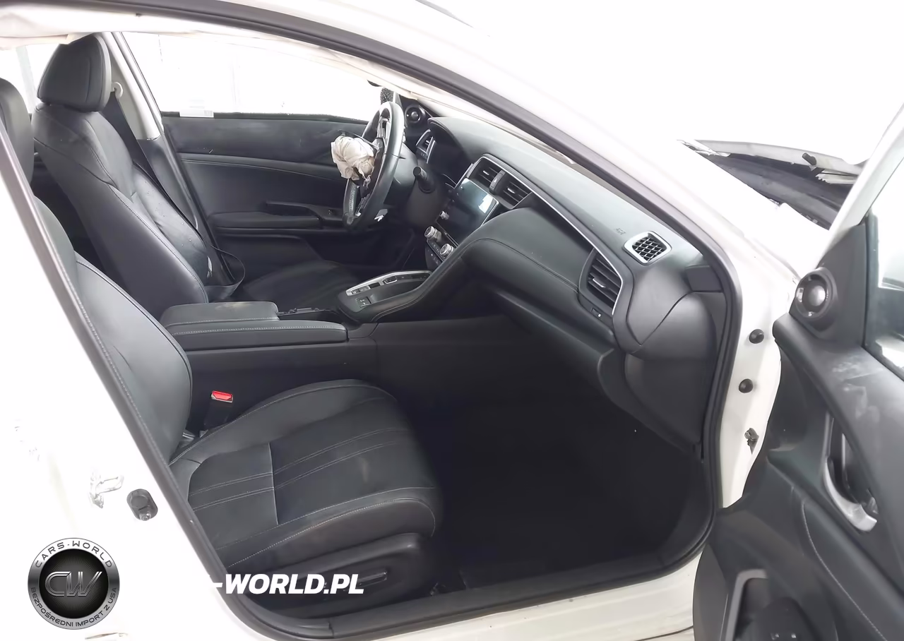 2019 Honda Insight Touring VIN:19XZE4F93KE002647 - 5