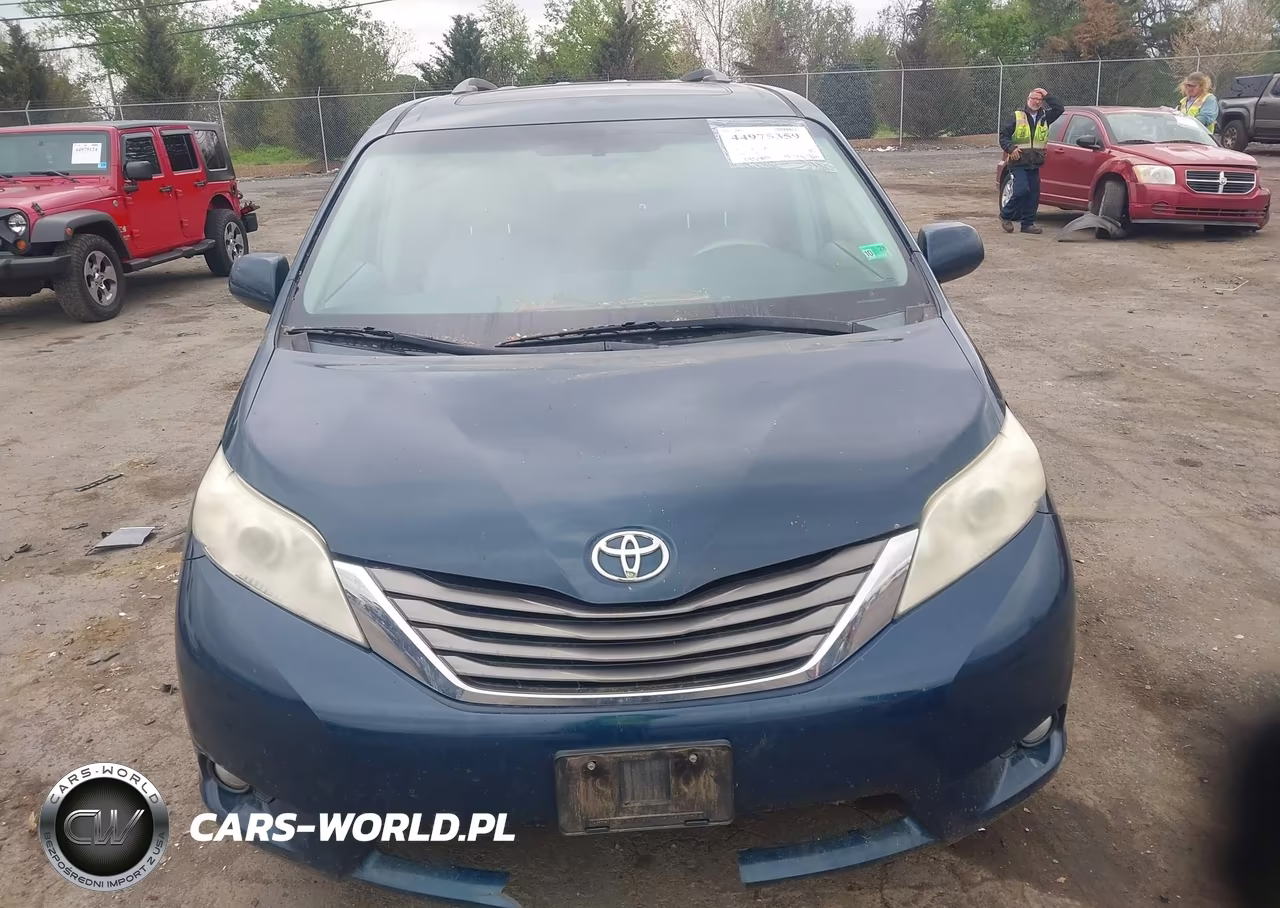 2012 Toyota Sienna Xle V6 8 Passenger VIN:5TDYK3DC4CS223680 - 12