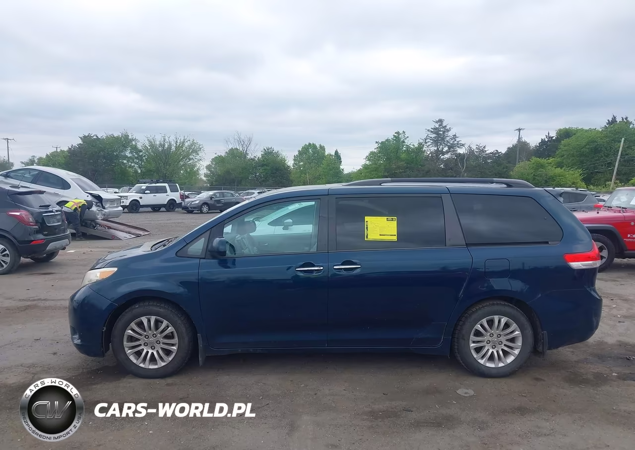 2012 Toyota Sienna Xle V6 8 Passenger VIN:5TDYK3DC4CS223680 - 14