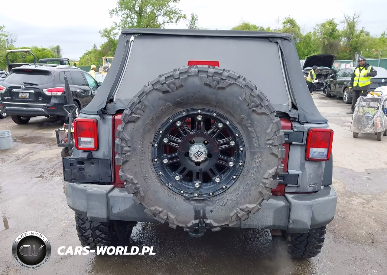 2008 Jeep Wrangler Unlimited X VIN:1J4GA39158L566281 - 16