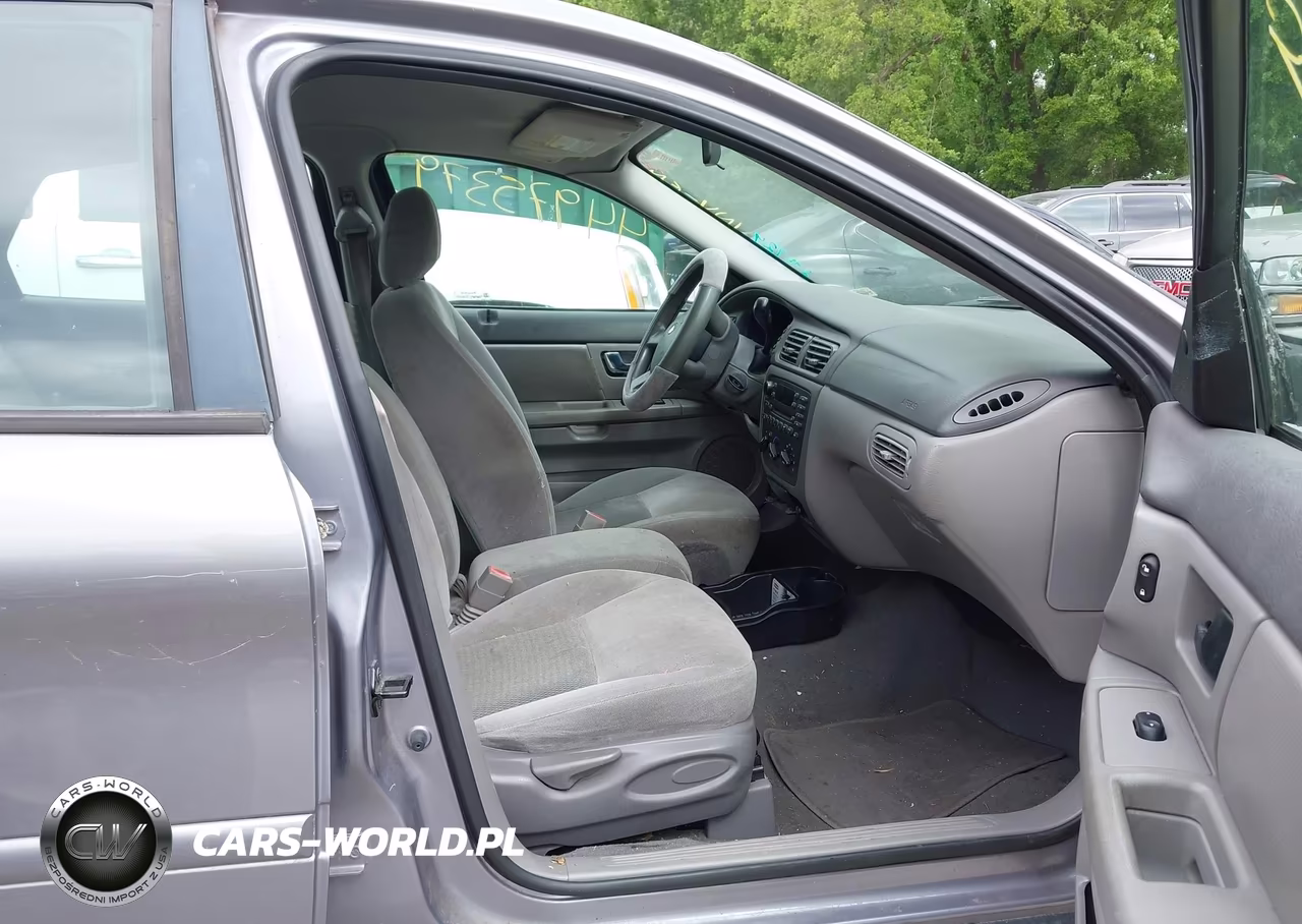 2006 Ford Taurus Se VIN:1FAHP532X6A245924 - 5