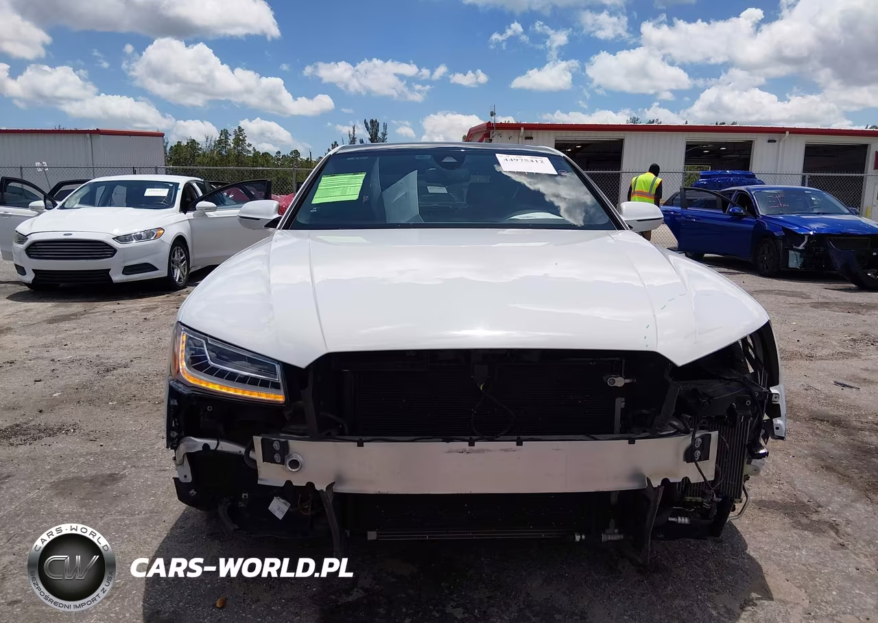 2018 Audi A8 L 3.0T VIN:WAU44AFDXJN000398 - 13