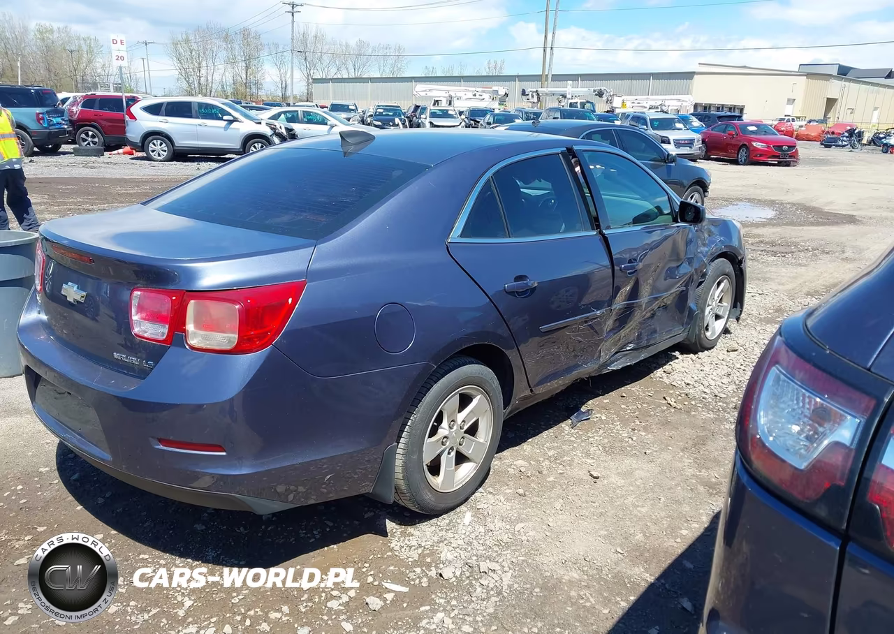 2015 Chevrolet Malibu Ls VIN:1G11B5SL7FF167568 - 4