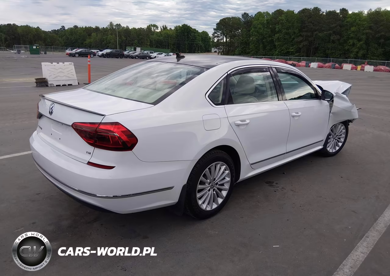 2017 Volkswagen Passat 1.8T Se VIN:1VWBT7A37HC064366 - 4