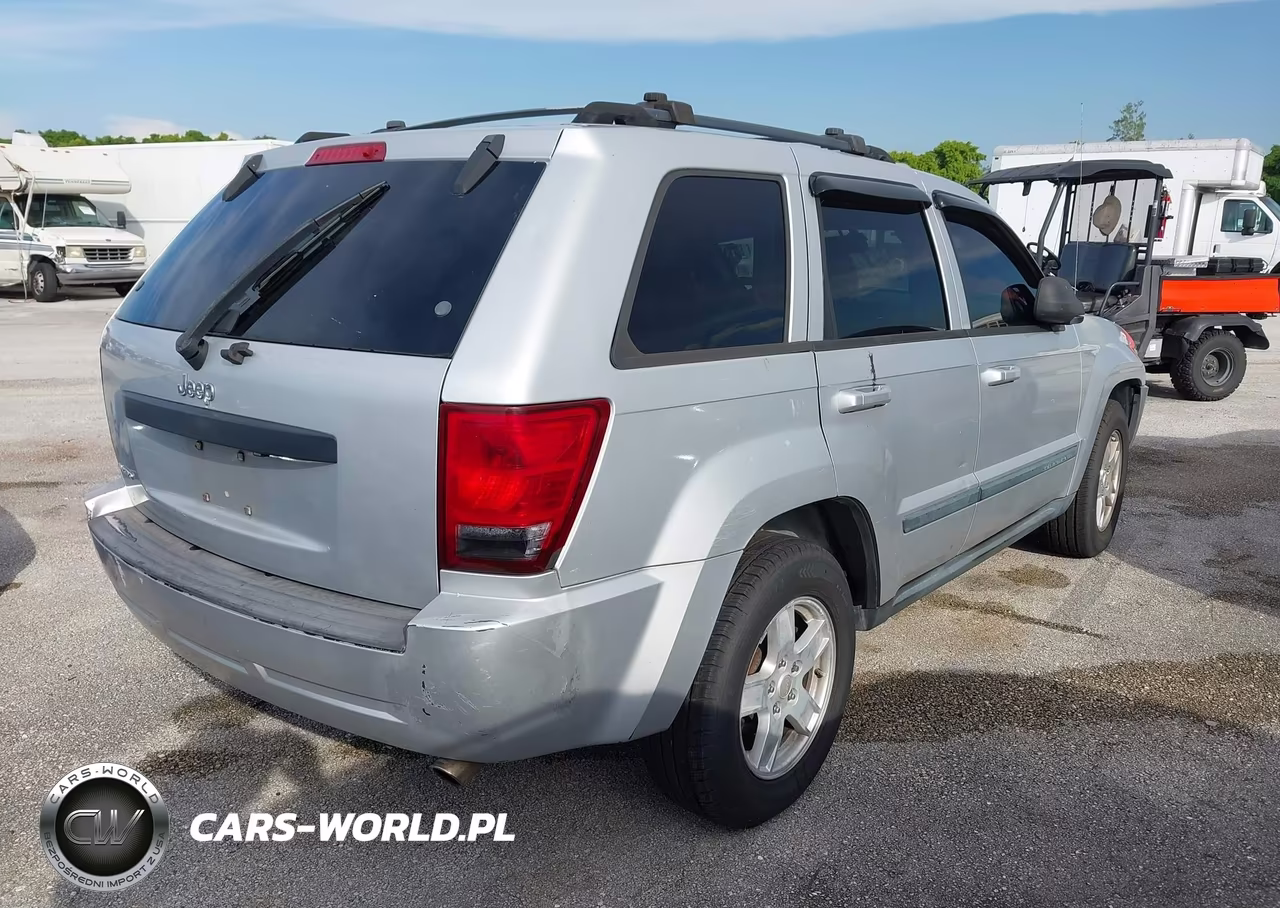 2007 Jeep Grand Cherokee Laredo VIN:1J8GS48K27C617858 - 4