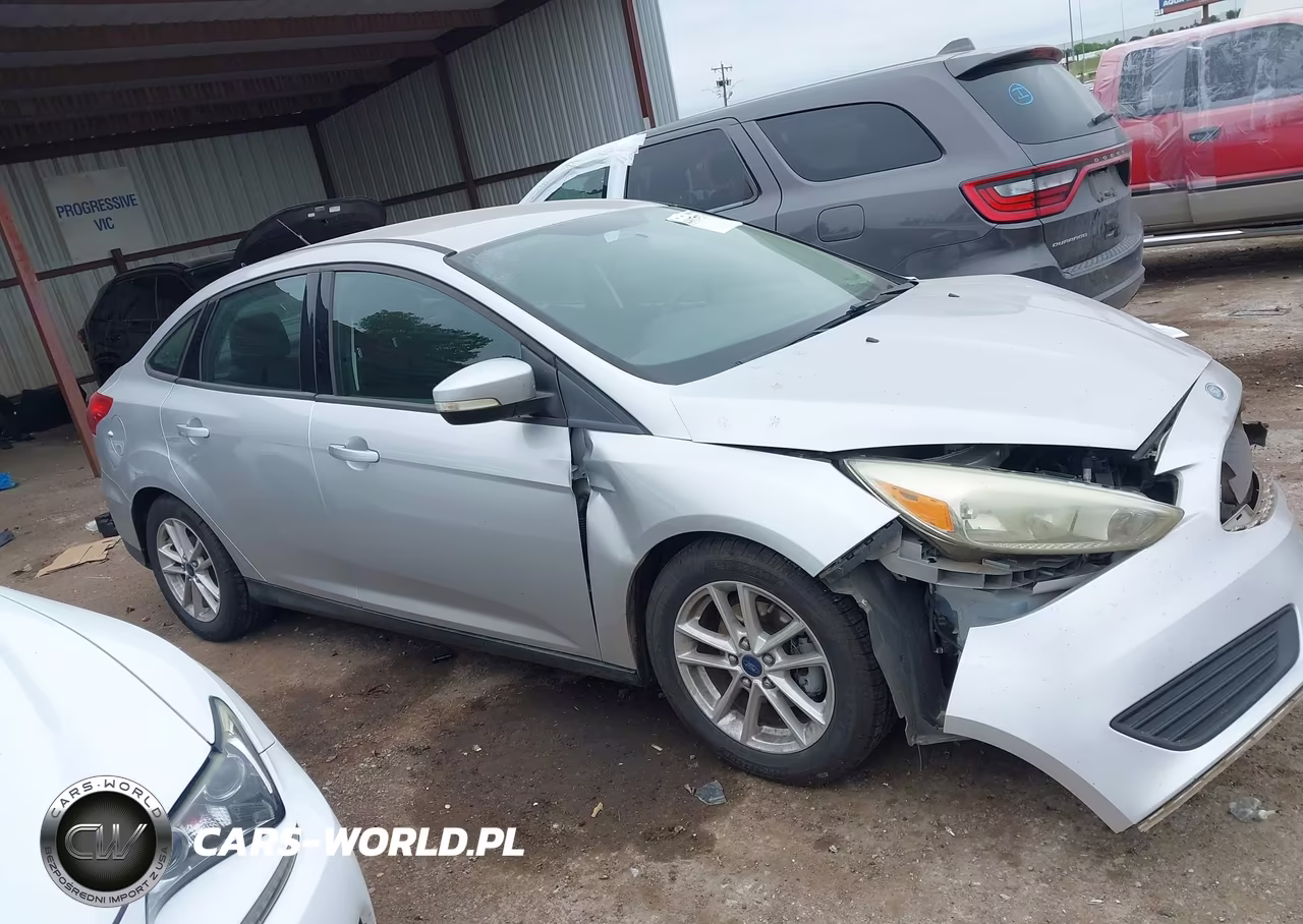 2015 Ford Focus Se VIN:1FADP3F27FL234088 - 13