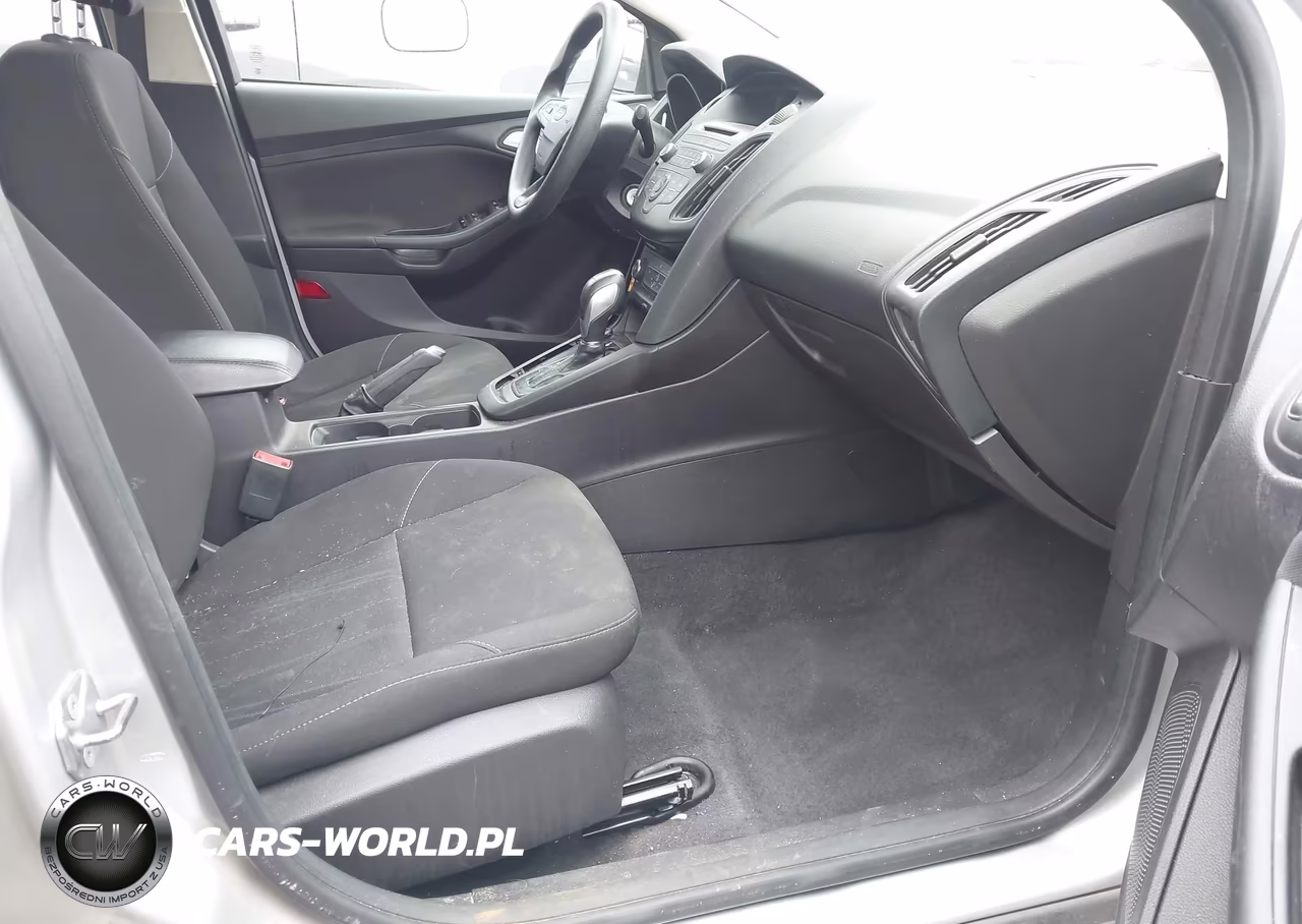 2015 Ford Focus Se VIN:1FADP3F27FL234088 - 5