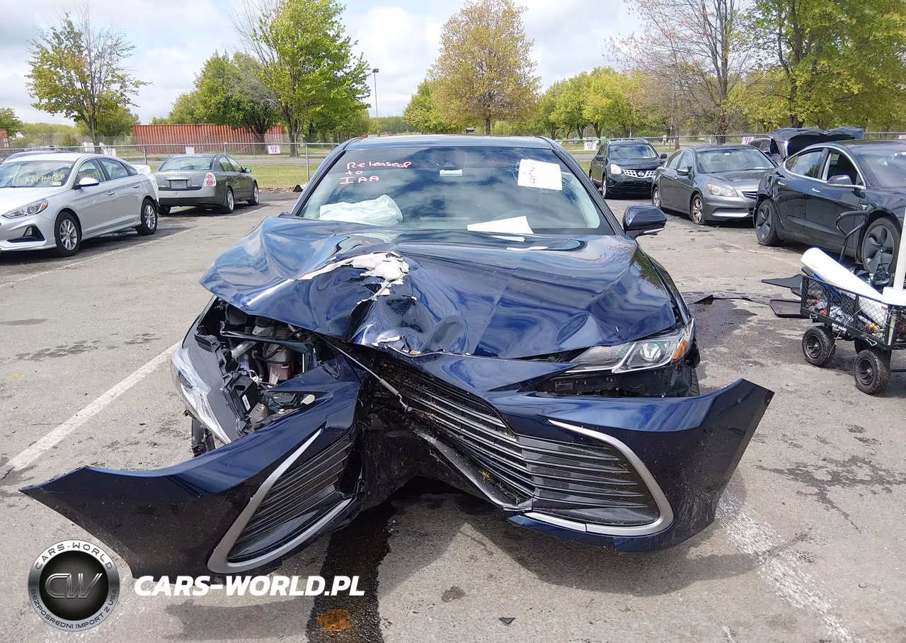 2021 Toyota Camry Le VIN:4T1R11AK9MU454042 - 12