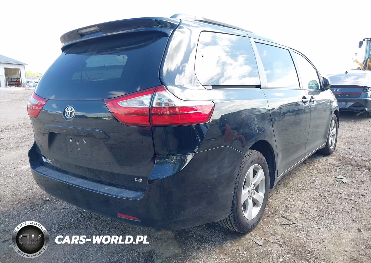 2015 Toyota Sienna Le 8 Passenger VIN:5TDKK3DC7FS537592 - 4