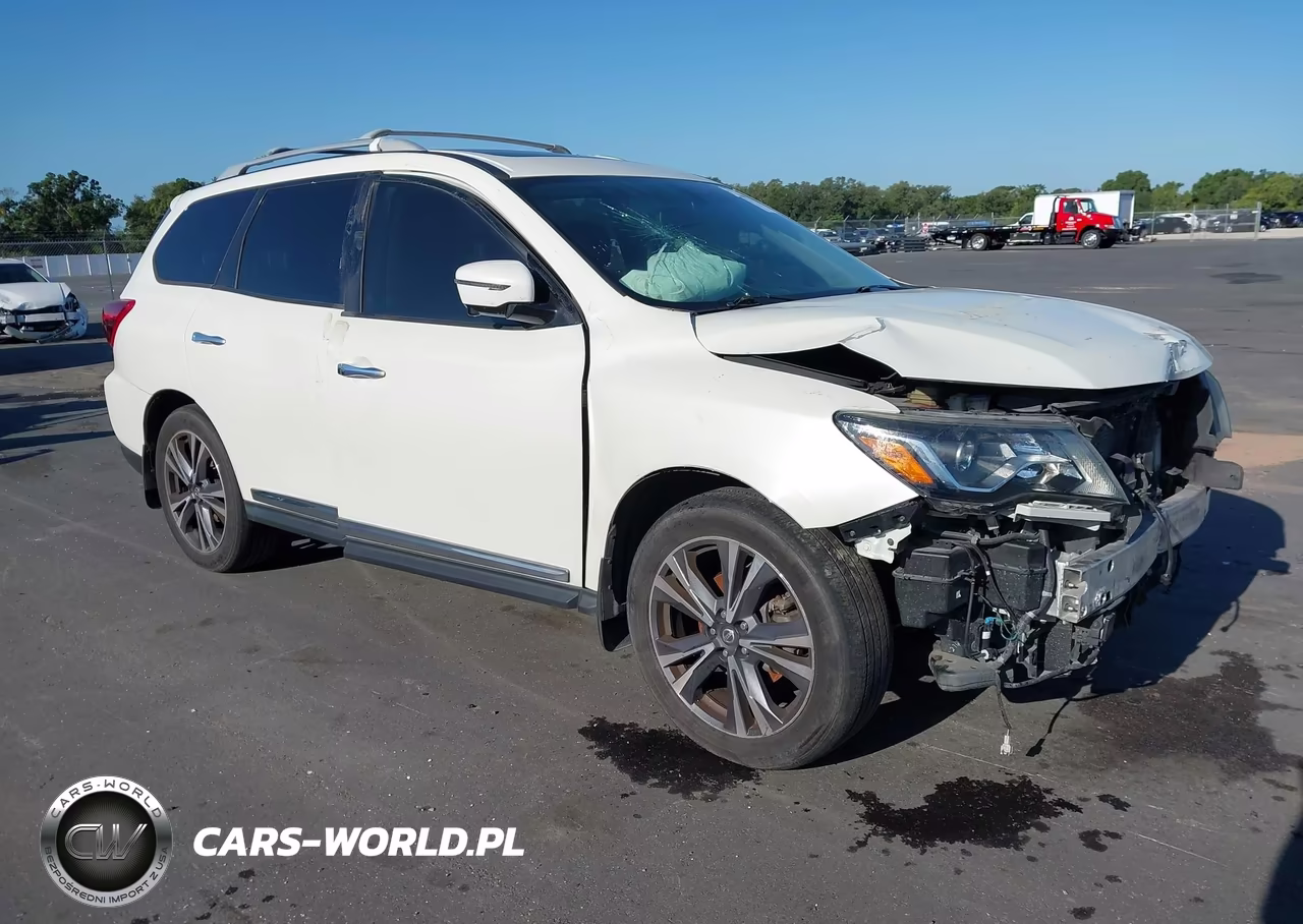 2017 Nissan Pathfinder Platinum