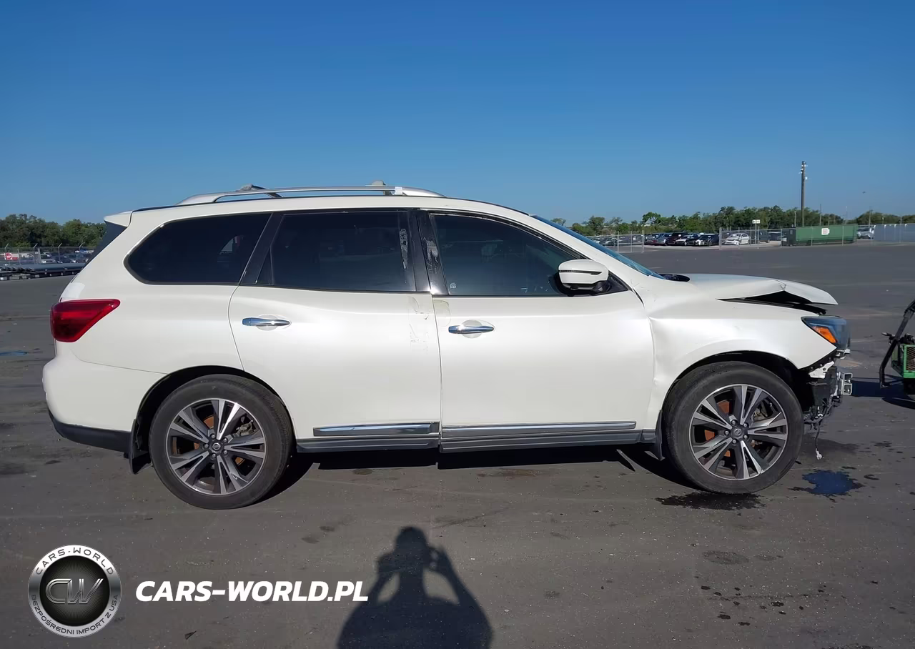 2017 Nissan Pathfinder Platinum VIN:5N1DR2MN2HC682345 - 13