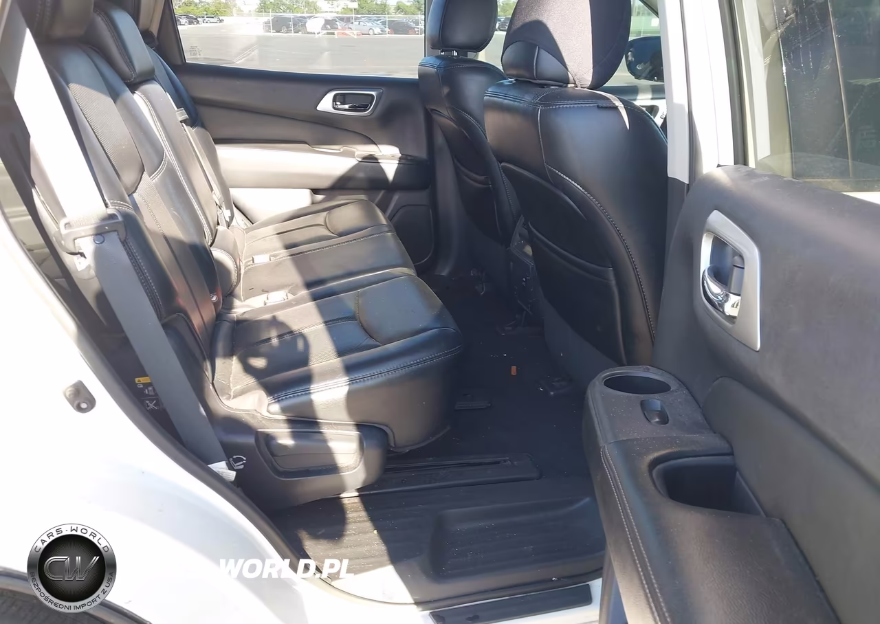 2017 Nissan Pathfinder Platinum VIN:5N1DR2MN2HC682345 - 8