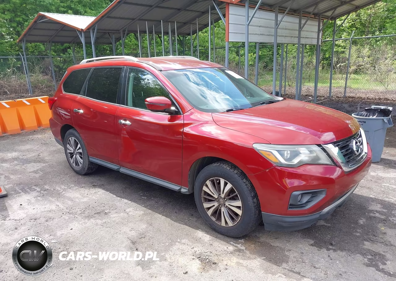 2017 Nissan Pathfinder Sv