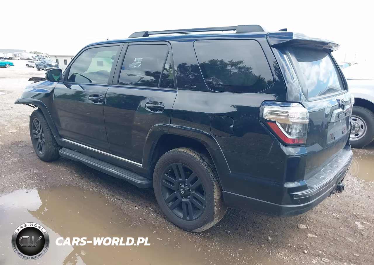 2020 Toyota 4Runner Nightshade Special Edition VIN:JTEBU5JR4L5739690 - 3