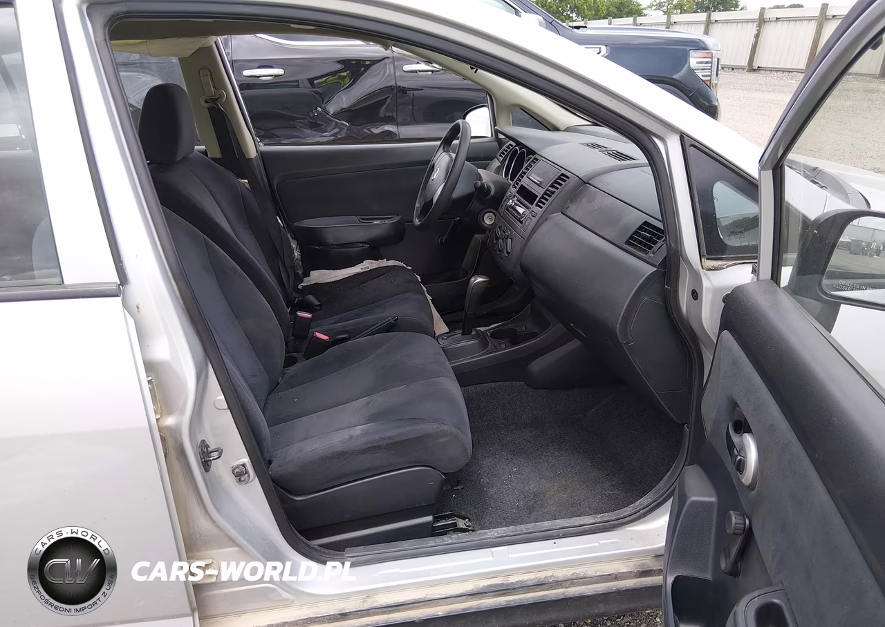 2010 Nissan Versa 1.6 VIN:3N1CC1AP0AL414635 - 5