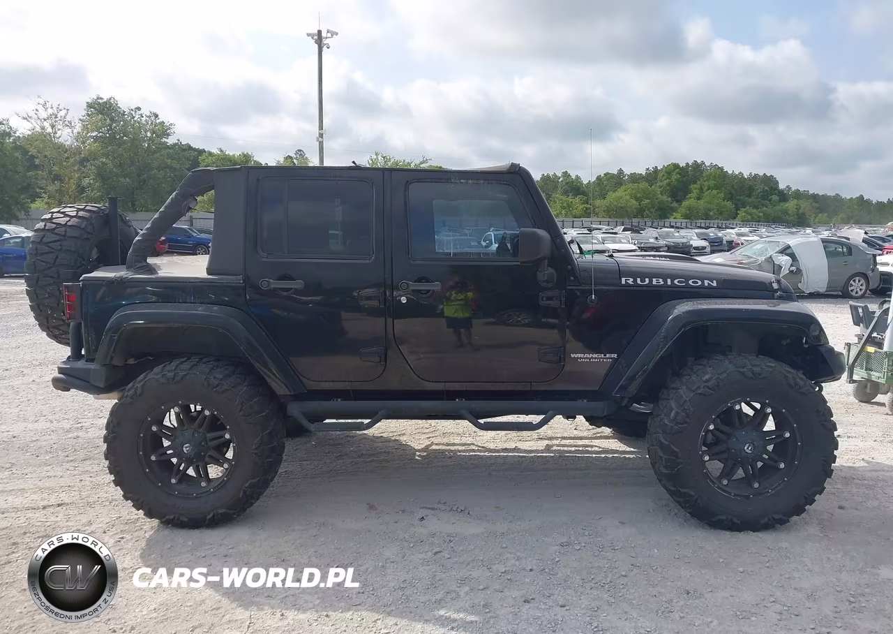 2013 Jeep Wrangler Unlimited Rubicon VIN:1C4BJWFG2DL504647 - 12