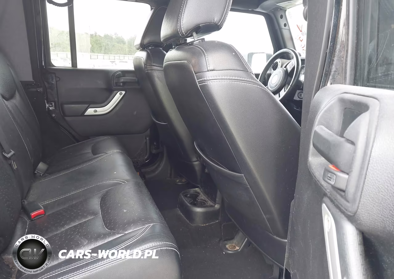 2013 Jeep Wrangler Unlimited Rubicon VIN:1C4BJWFG2DL504647 - 8