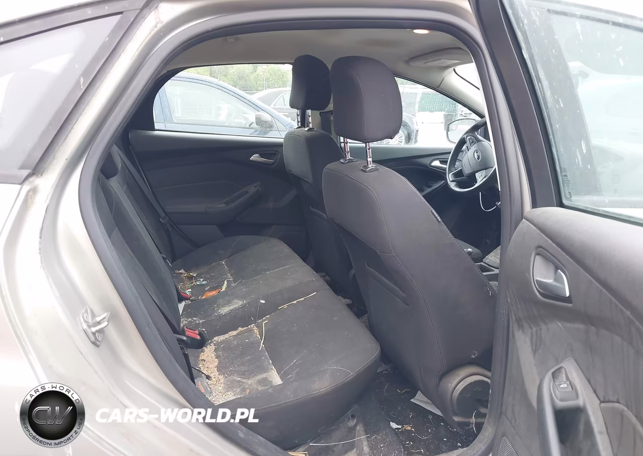 2016 Ford Focus Se VIN:1FADP3F29GL242341 - 8