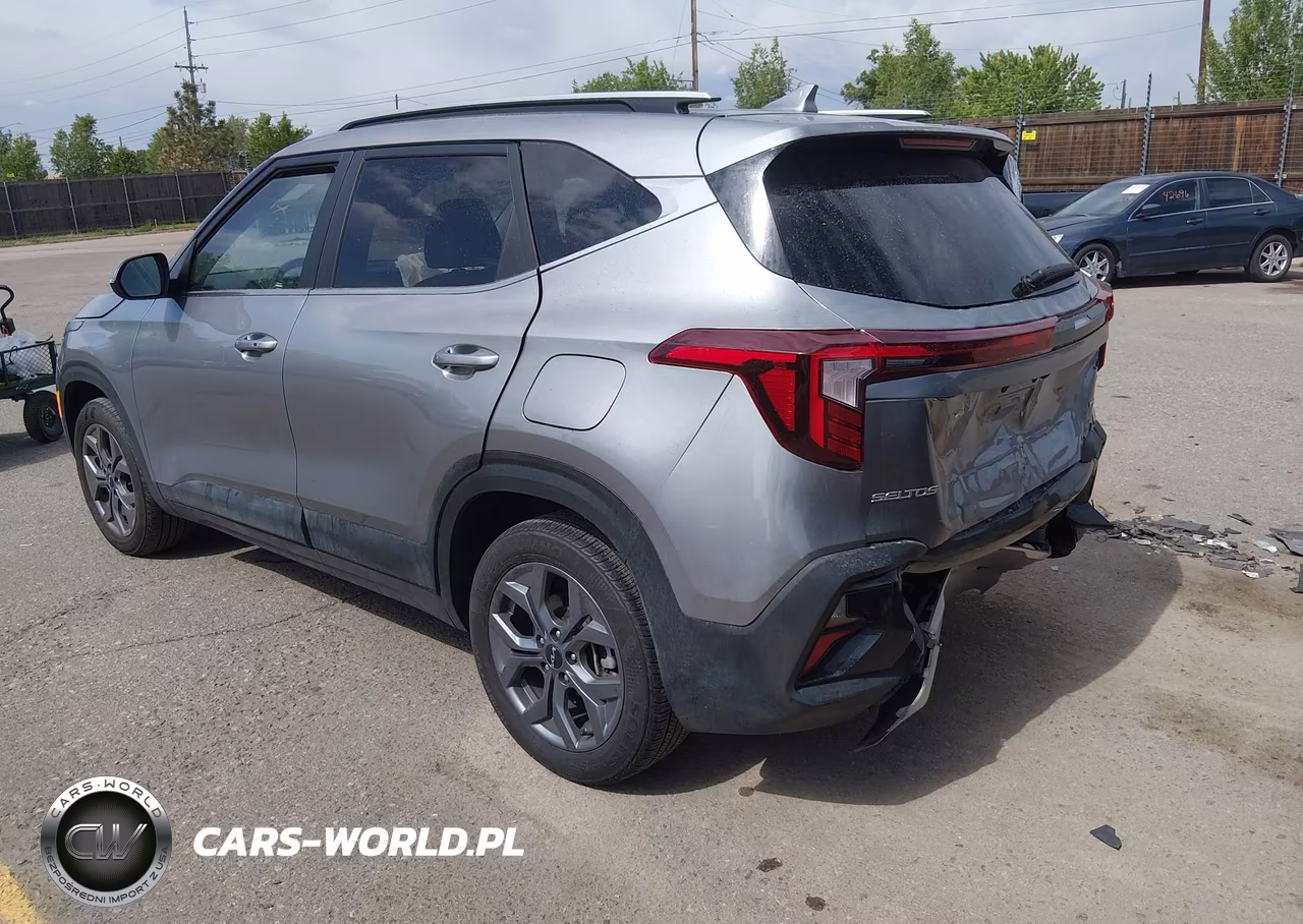 2024 Kia Seltos S VIN:KNDEUCAA4R7605761 - 3