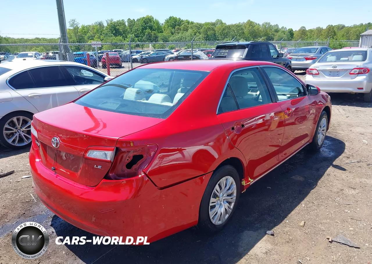 2014 Toyota Camry Le VIN:4T1BF1FKXEU760745 - 4