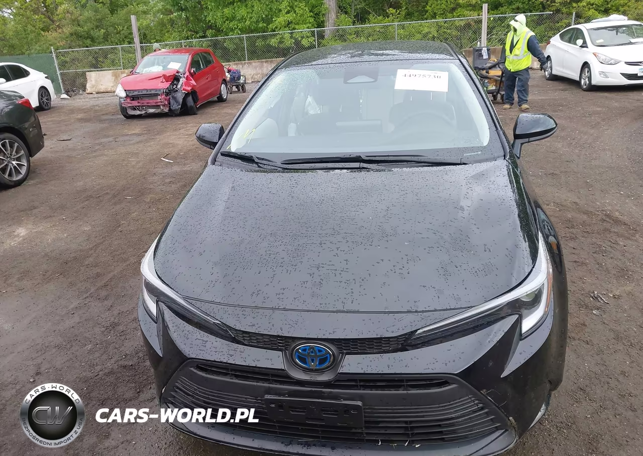 2025 Toyota Corolla Hybrid Le VIN:JTDBCMFE0S3100353 - 12