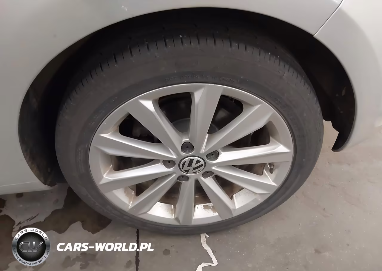 2012 Volkswagen Golf Tdi 2-Door VIN:WVWBM7AJ7CW204731 - 12
