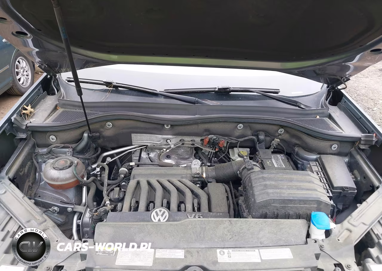 2020 Volkswagen Atlas Cross Sport 3.6L V6 Se W-Technology-3.6L V6 Se W-Technology R-Line VIN:1V26E2CA9LC212084 - 10