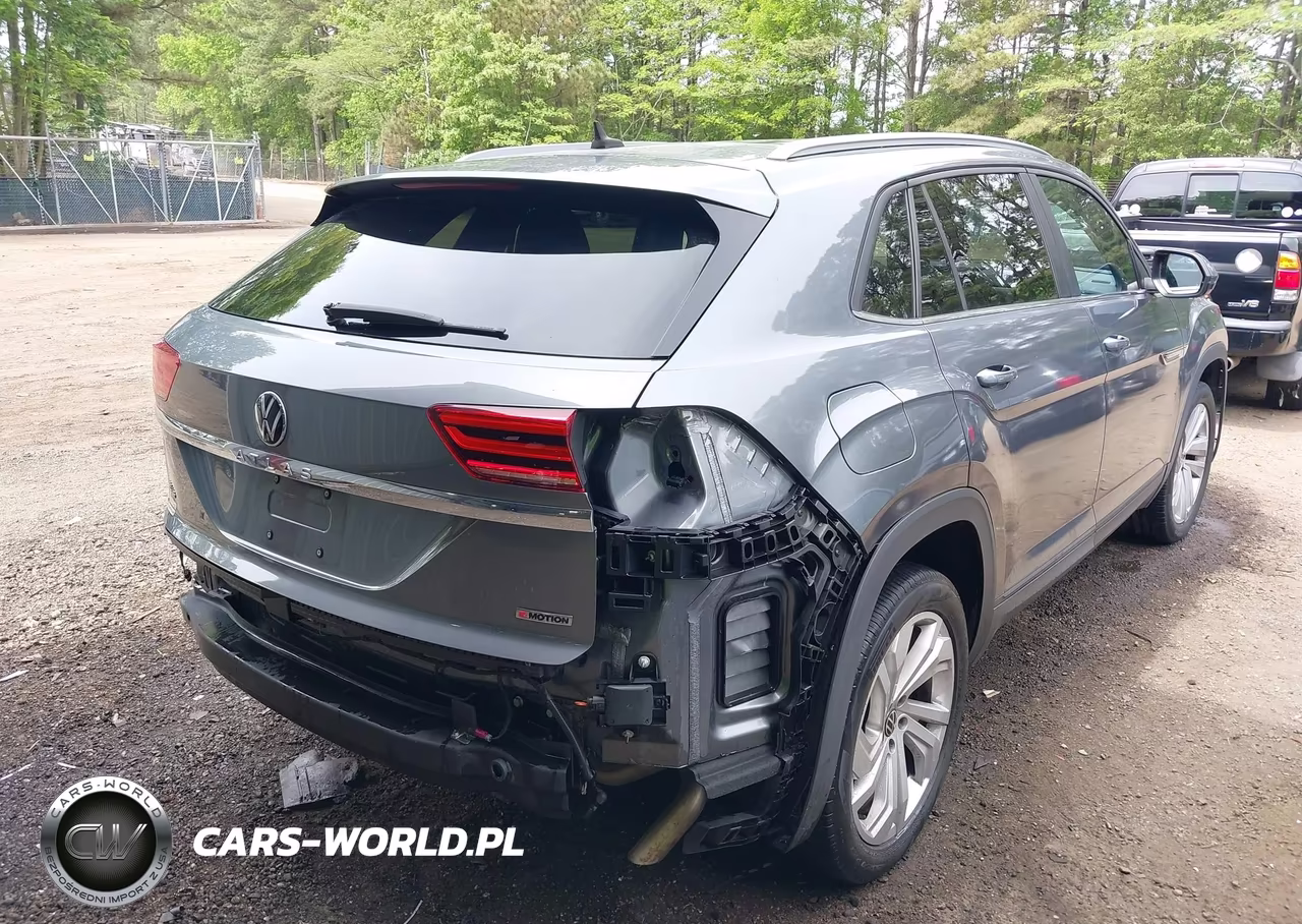 2020 Volkswagen Atlas Cross Sport 3.6L V6 Se W-Technology-3.6L V6 Se W-Technology R-Line VIN:1V26E2CA9LC212084 - 4