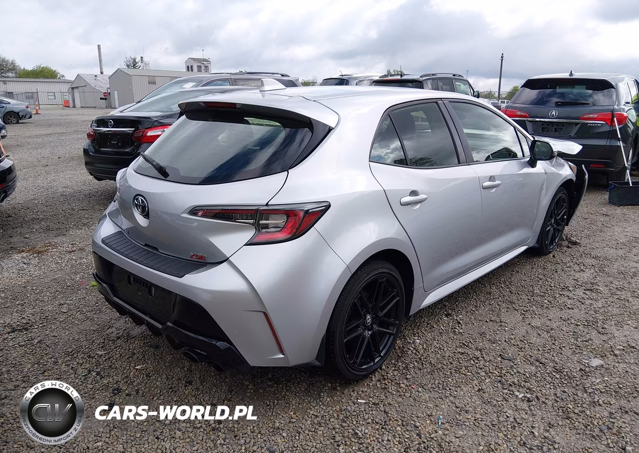 2022 Toyota Corolla Xse VIN:JTNA4MBE4N3164233 - 4