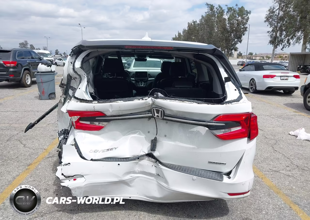 2022 Honda Odyssey Touring VIN:5FNRL6H81NB043931 - 16