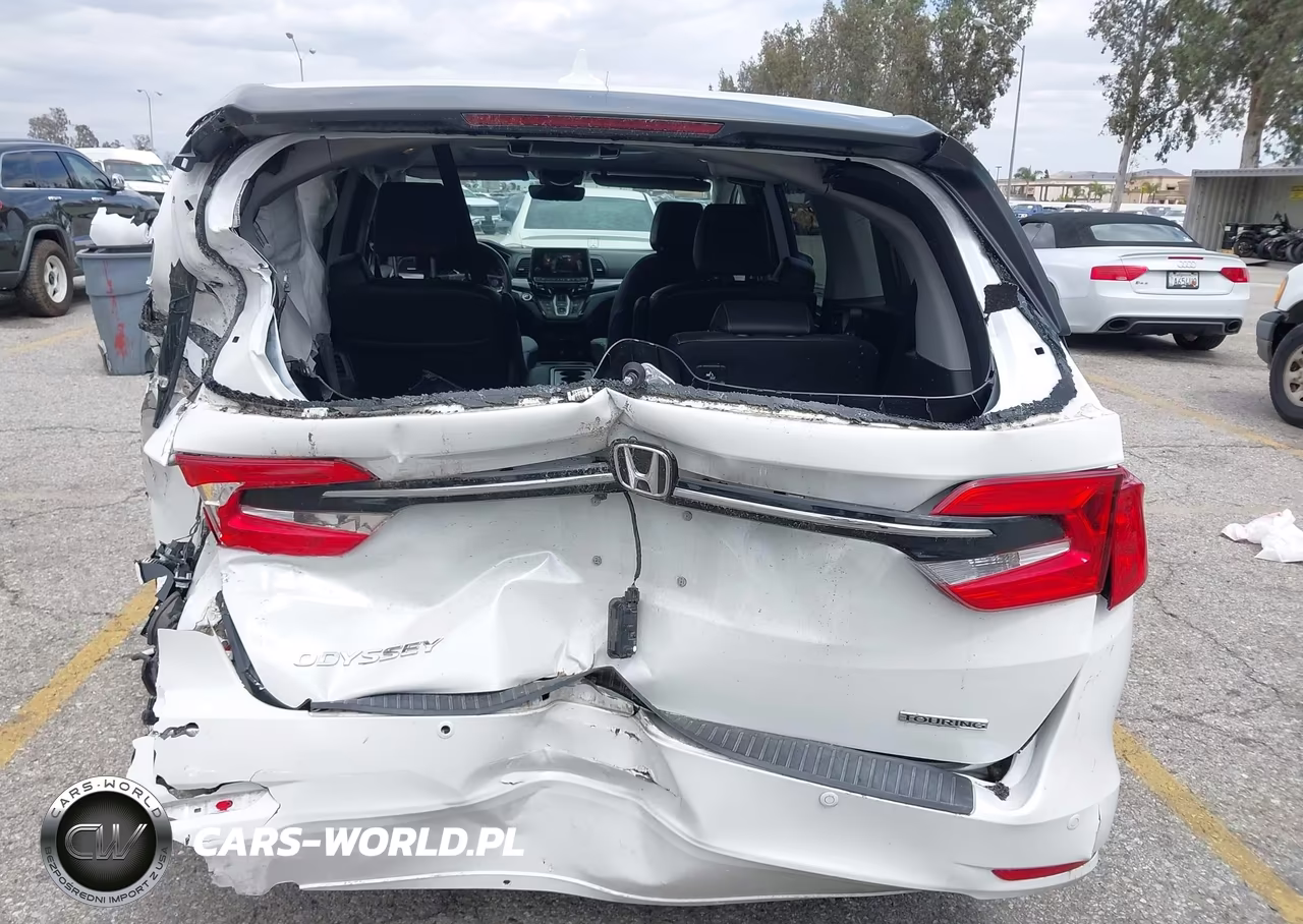 2022 Honda Odyssey Touring VIN:5FNRL6H81NB043931 - 17