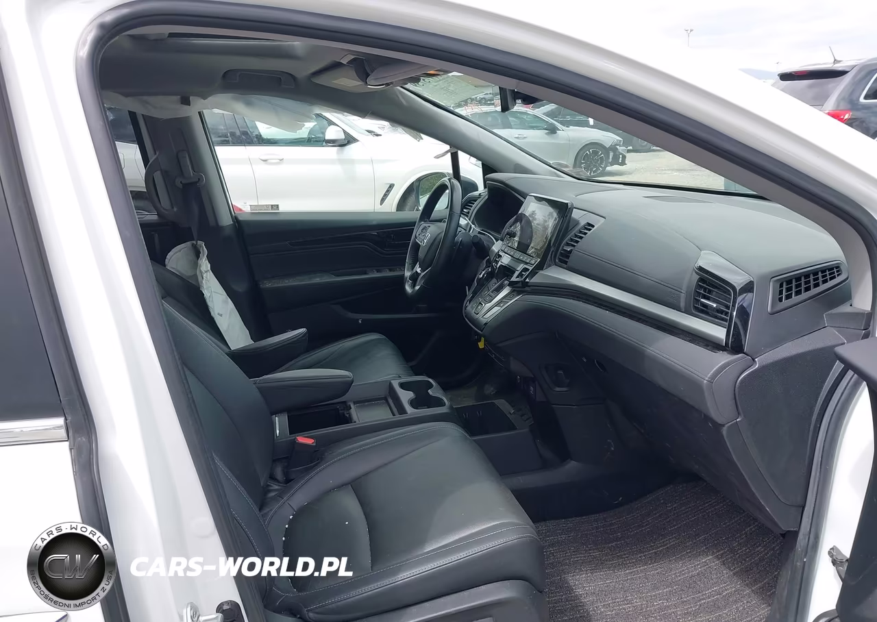 2022 Honda Odyssey Touring VIN:5FNRL6H81NB043931 - 5