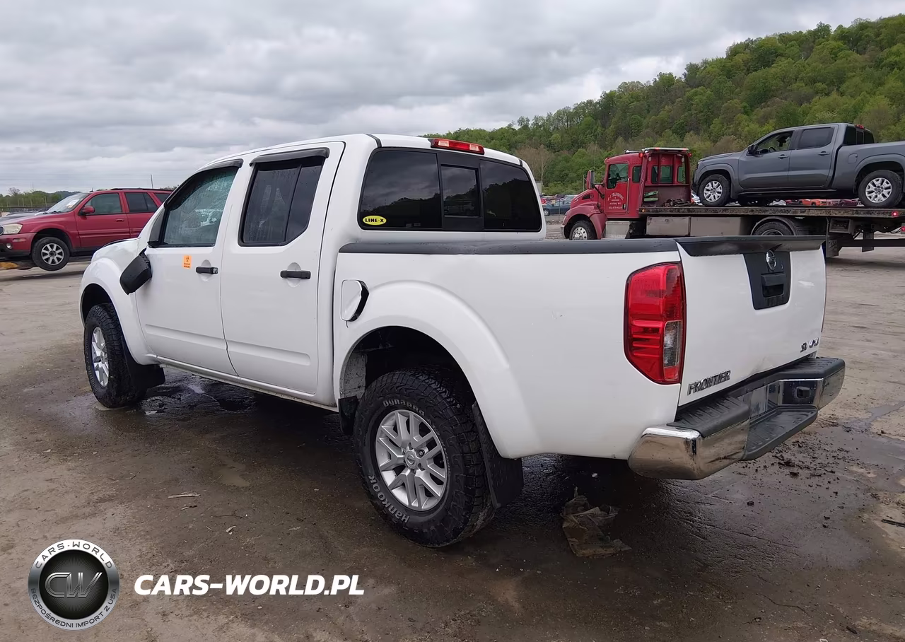 2015 Nissan Frontier VIN:1N6AD0EV7FN717002 - 3