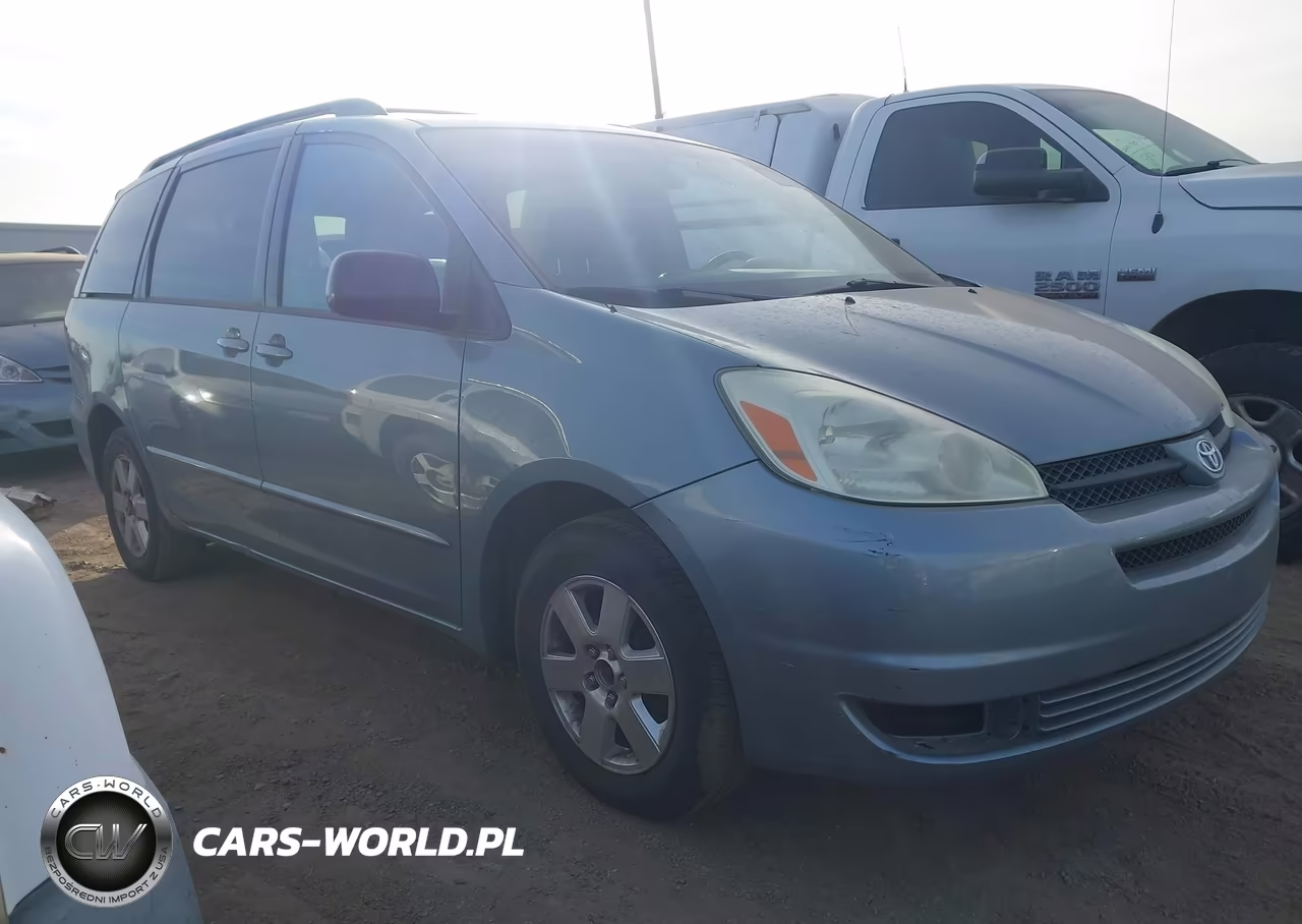 2004 Toyota Sienna Le