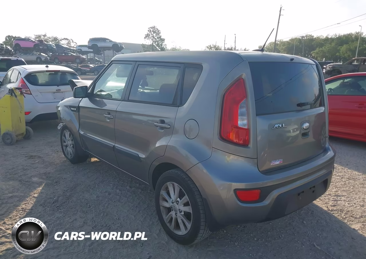 2013 Kia Soul VIN:KNDJT2A54D7591268 - 3