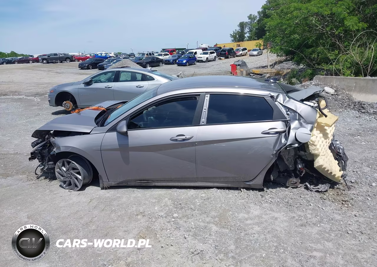 2024 Hyundai Elantra Sel VIN:KMHLM4DGXRU692253 - 13