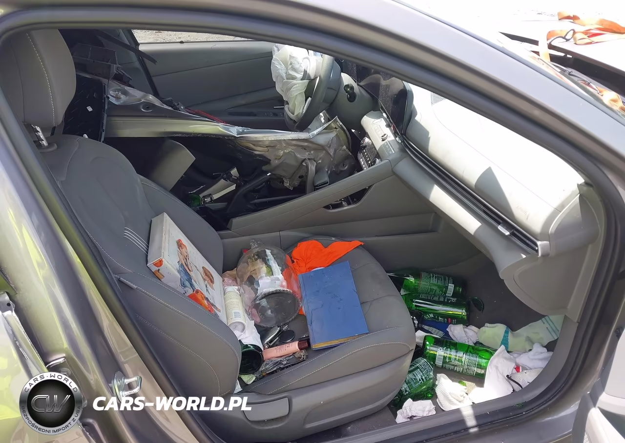 2024 Hyundai Elantra Sel VIN:KMHLM4DGXRU692253 - 5
