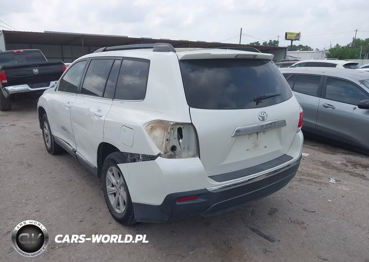2013 Toyota Highlander Base Plus VIN:5TDZA3EH2DS041365 - 3