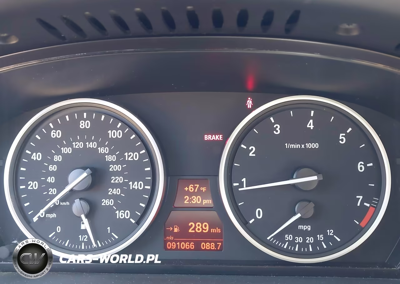 2008 BMW 528Xi VIN:WBANV13558BZ45236 - 7