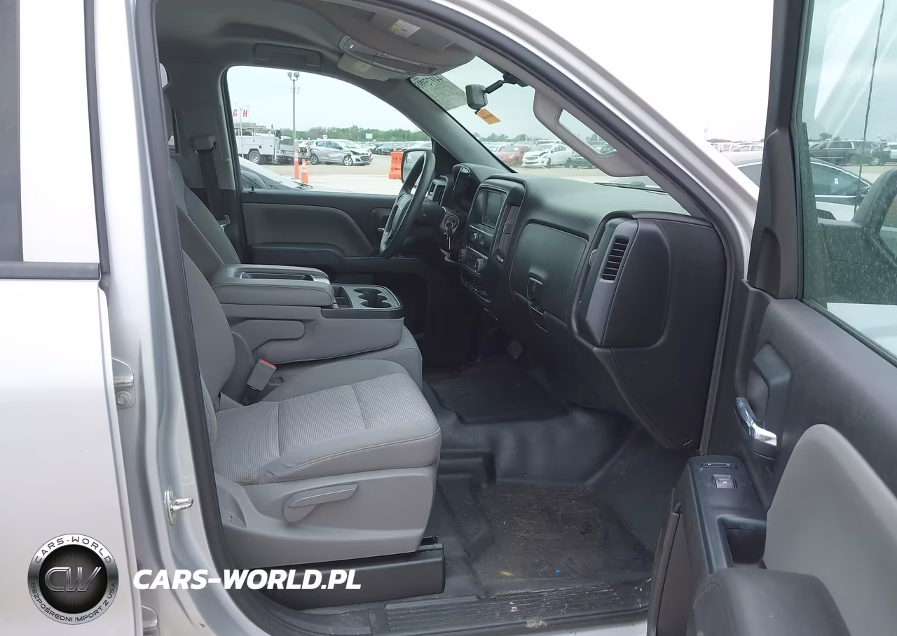 2018 Chevrolet Silverado 1500 Custom VIN:1GCRCPEH4JZ152723 - 5