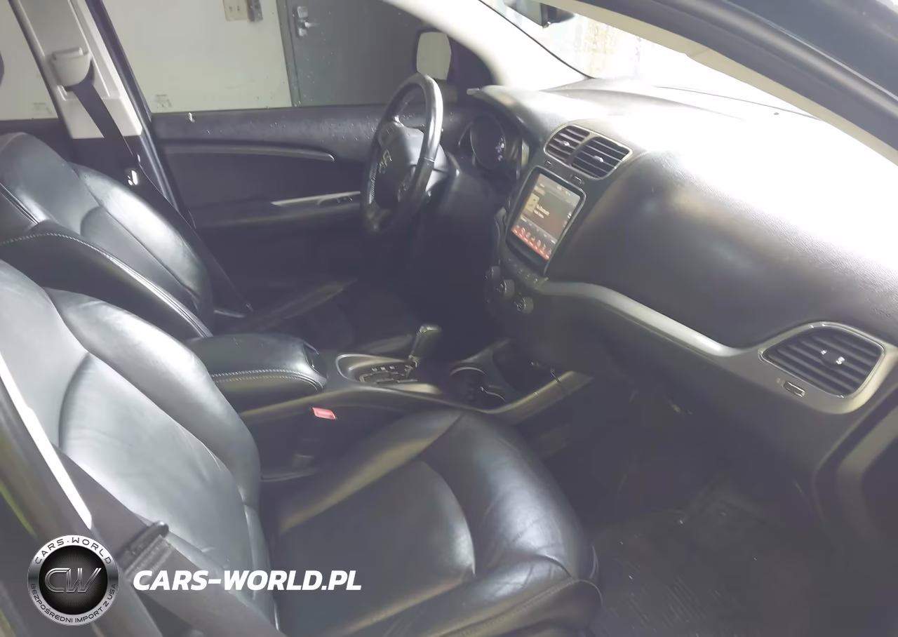 2017 Dodge Journey Crossroad Plus VIN:3C4PDCGG3HT619536 - 5