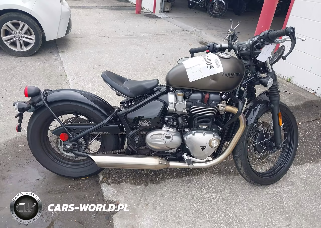 2017 Triumph Motorcycle Bonneville Bobber VIN:SMTD42HL0HT826746 - 12
