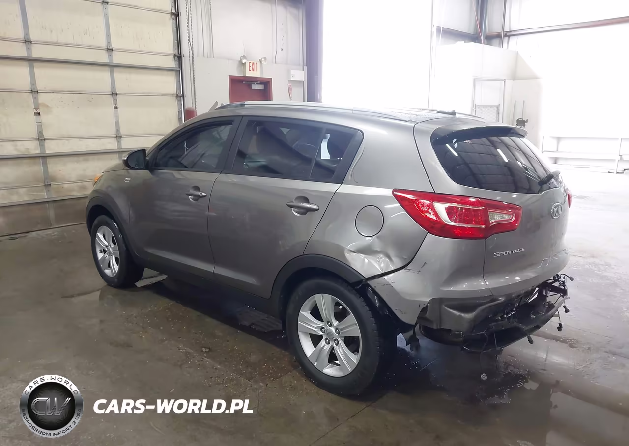 2011 Kia Sportage Lx VIN:KNDPBCA29B7049833 - 3