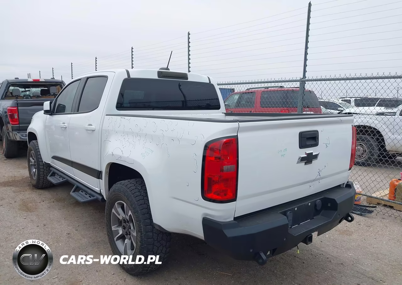 2015 Chevrolet Colorado Z71 VIN:1GCGTCE38F1178171 - 3