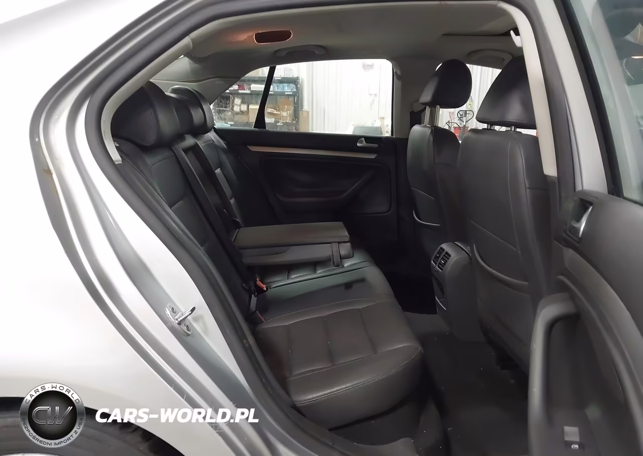 2007 Volkswagen Jetta Wolfsburg Edition VIN:3VWEF71K67M192137 - 8