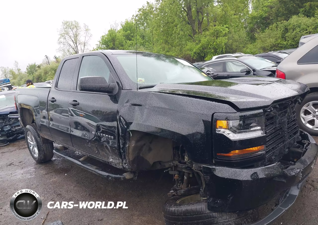 2017 Chevrolet Silverado 1500 Custom VIN:1GCVKPEC6HZ330986 - 13
