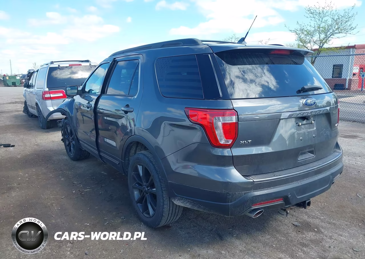 2018 Ford Explorer Xlt VIN:1FM5K8D81JGC25501 - 3